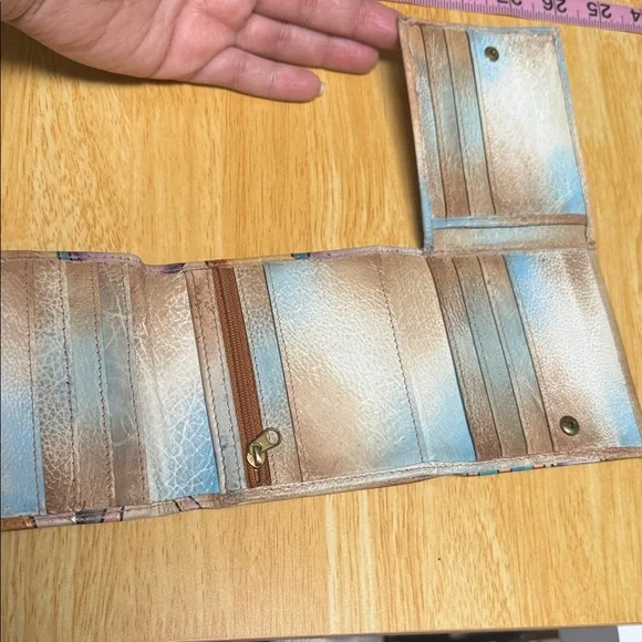 HANDPAINTED ABSTRACT WALLET 🎨 - Picture 12 of 17